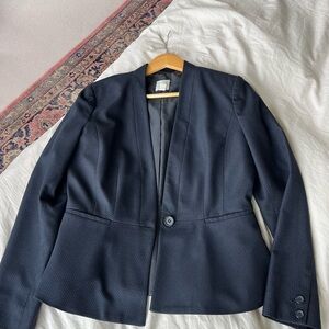 Navy Halogen collarless peplum blazer with white dots excellent condition sz 8